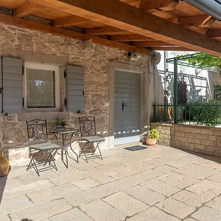 Stora Kuca Вилла